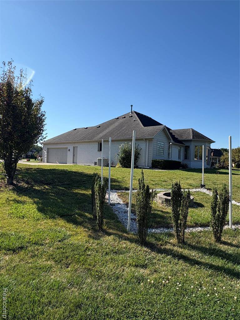 Macomb Twp, MI 48042,52271 Buckskin Drive