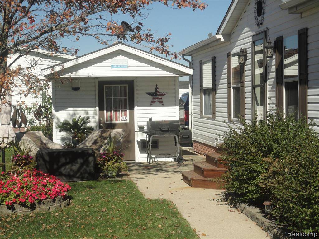 Frenchtown Twp, MI 48166,1983 Oak Street