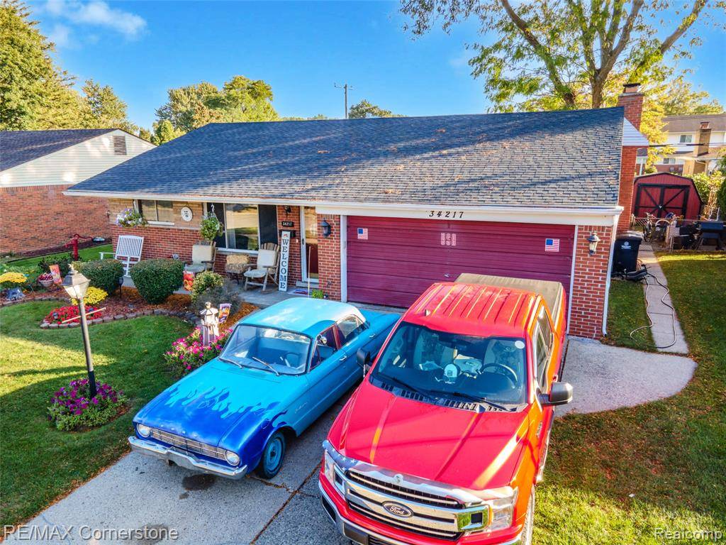 Westland, MI 48185,34217 Aztec Drive