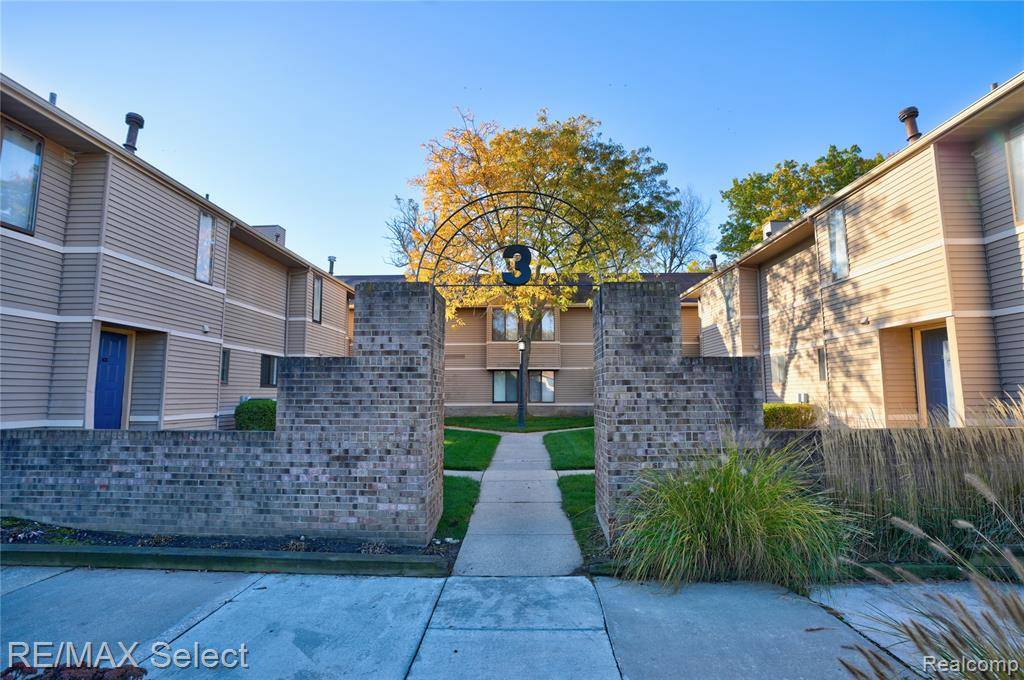 Ann Arbor, MI 48104,250 Briarcrest Drive 129