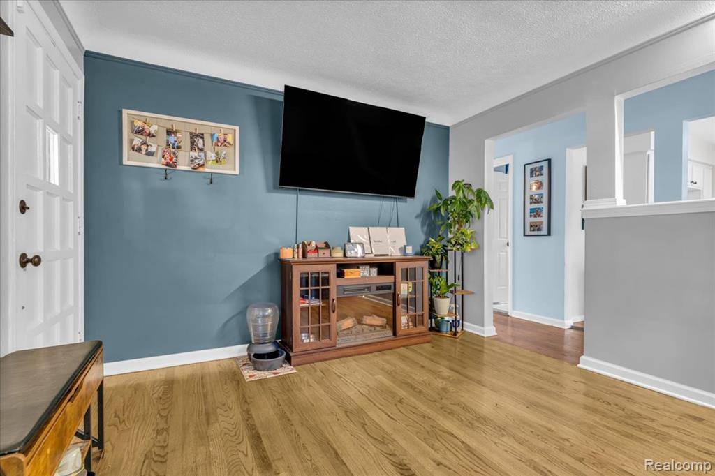 Royal Oak, MI 48073,2902 N Connecticut Avenue