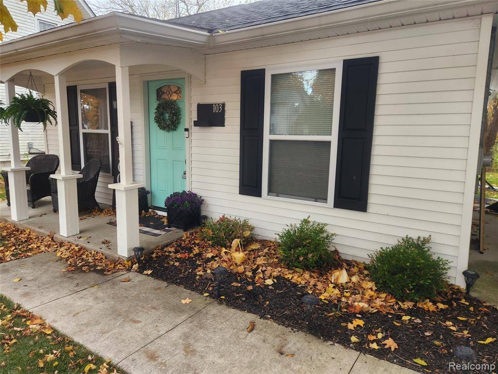Holly Vlg, MI 48442,103 Michigan St