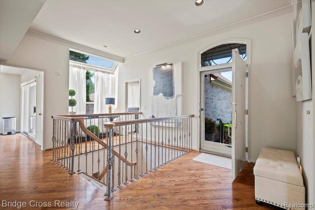 Beverly Hills Vlg, MI 48025,22025 Orchard Way