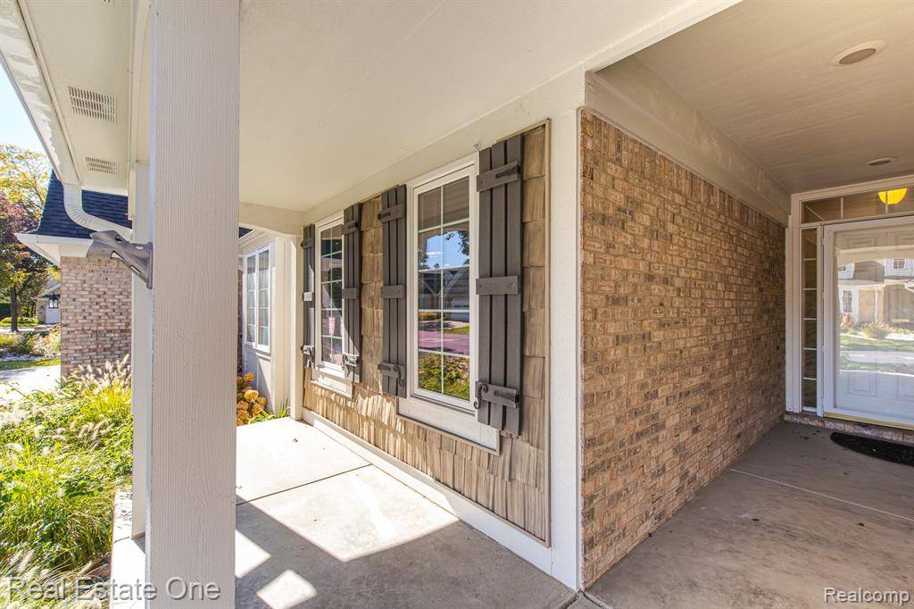 Livonia, MI 48154,15659 Hunter Grove