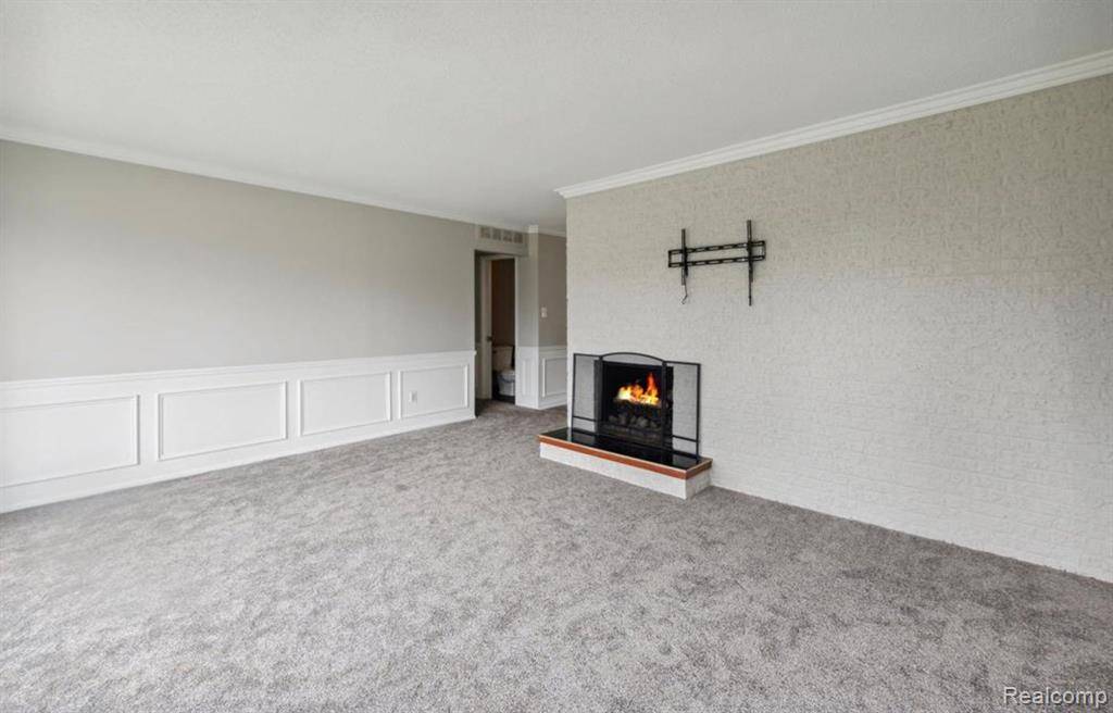 Novi, MI 48375,40960 W 10 MILE Road