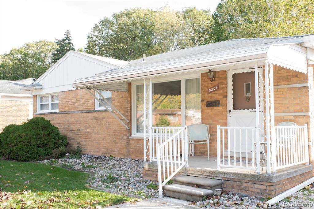 Allen Park, MI 48101,9807 Seavitt Drive