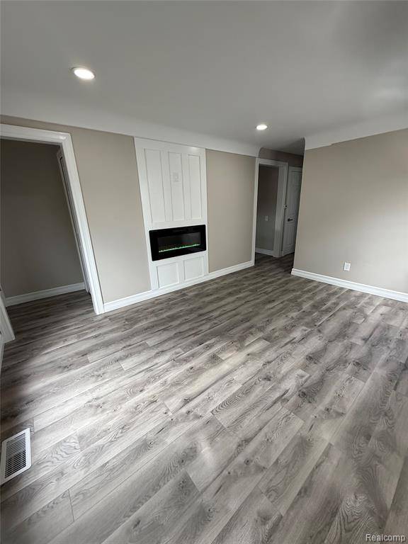 Hazel Park, MI 48030,1427 E Madge Avenue