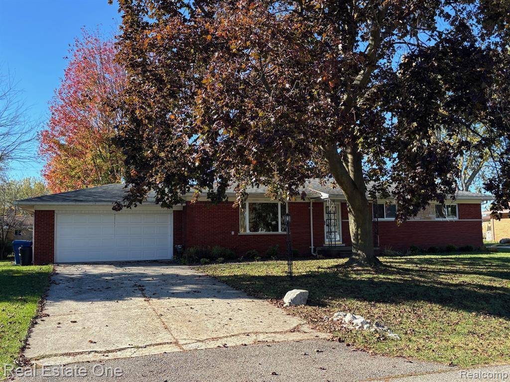 Waterford Twp, MI 48329,2927 Huntington Park Drive