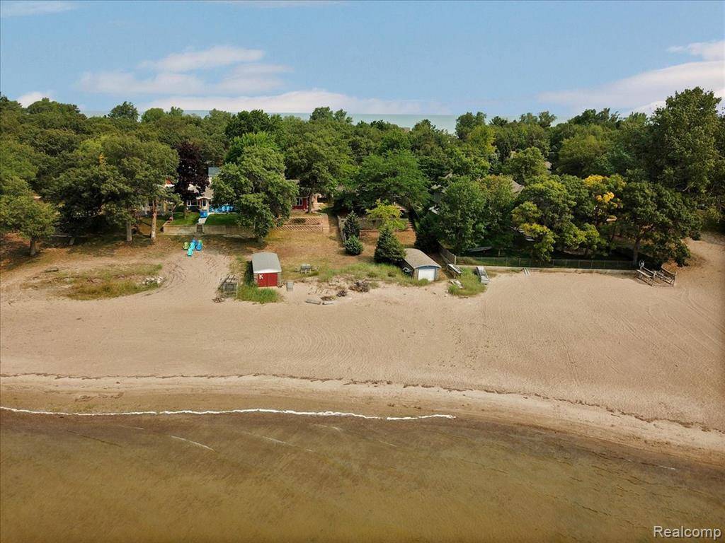 Caseville Twp, MI 48755,9515 Point Charities Avenue