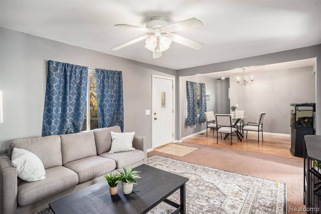 Waterford Twp, MI 48328,91 Waterly Avenue