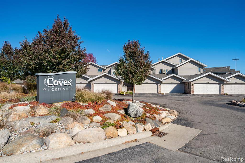 Northville, MI 48167,21106 Boulder Circle 101