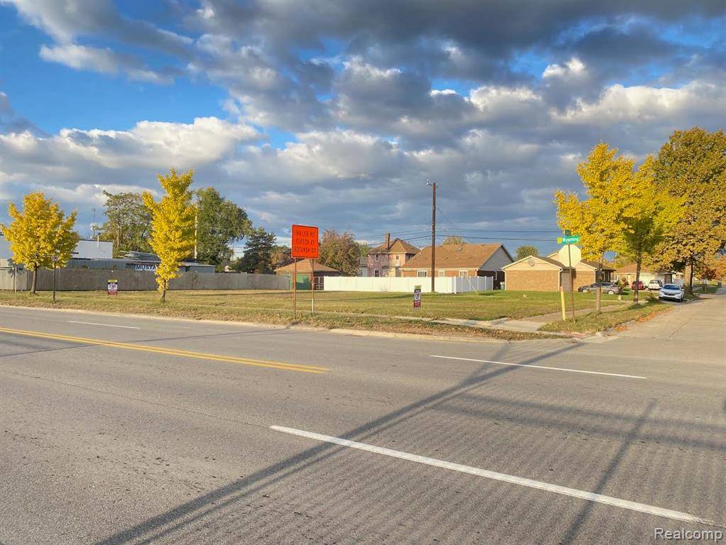 Dearborn, MI 48120,3214 Wyoming Street