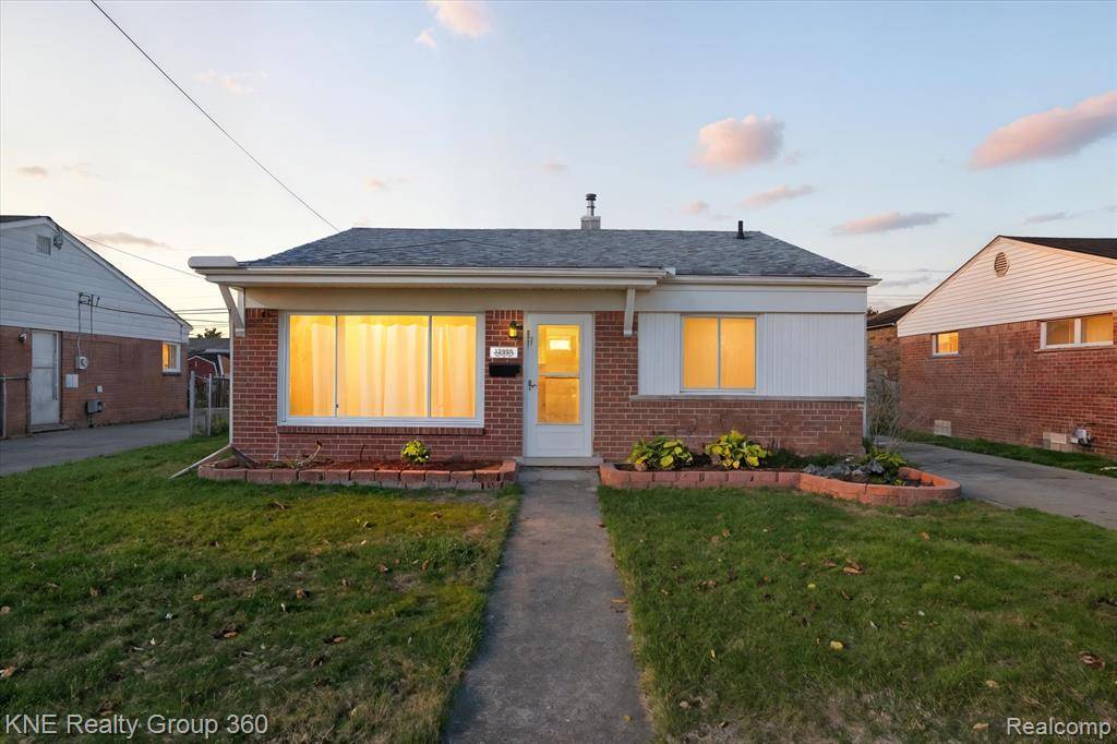 Southgate, MI 48195,15464 Mulberry Street