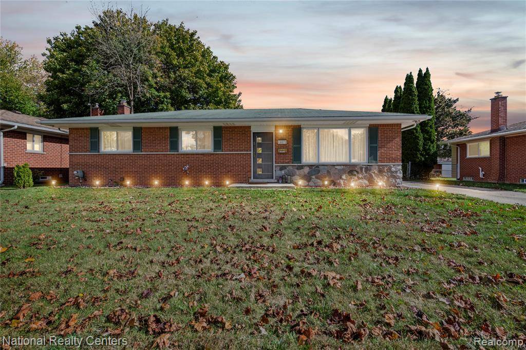 Livonia, MI 48152,18872 Hillcrest Street