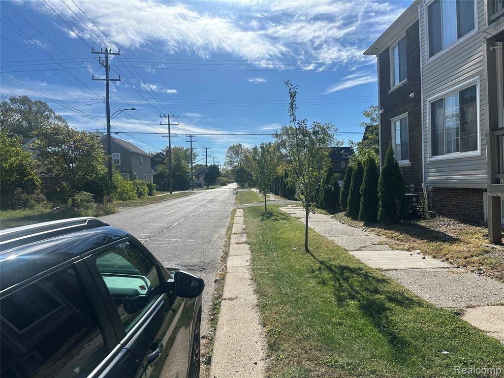 Detroit, MI 48202,458 Hague Street