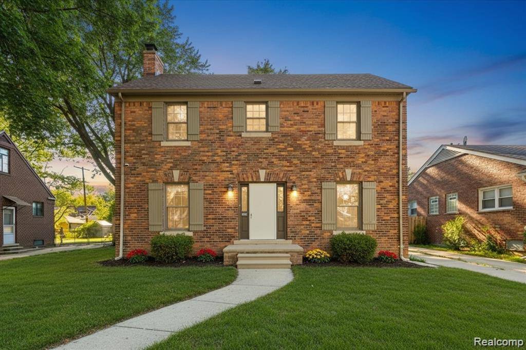 Detroit, MI 48224,4881 Yorkshire Road