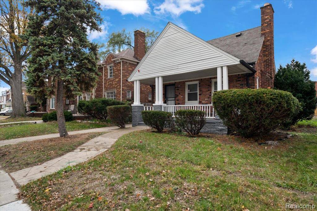 Detroit, MI 48221,18061 Kentucky Street