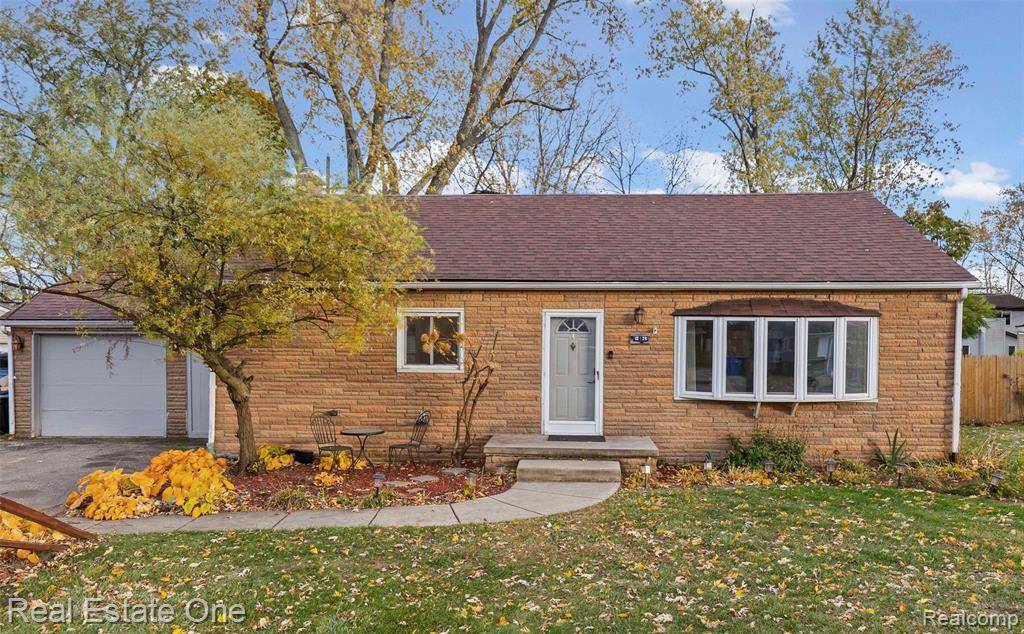 Waterford Twp, MI 48327,1029 Monica Place