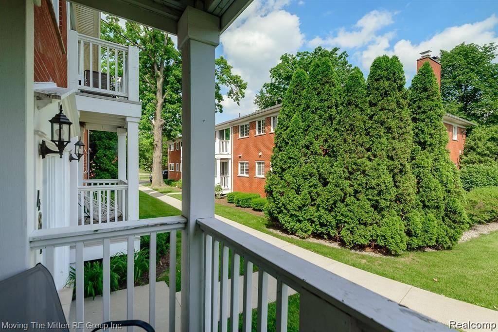 Birmingham, MI 48009,487 N ETON Street B5