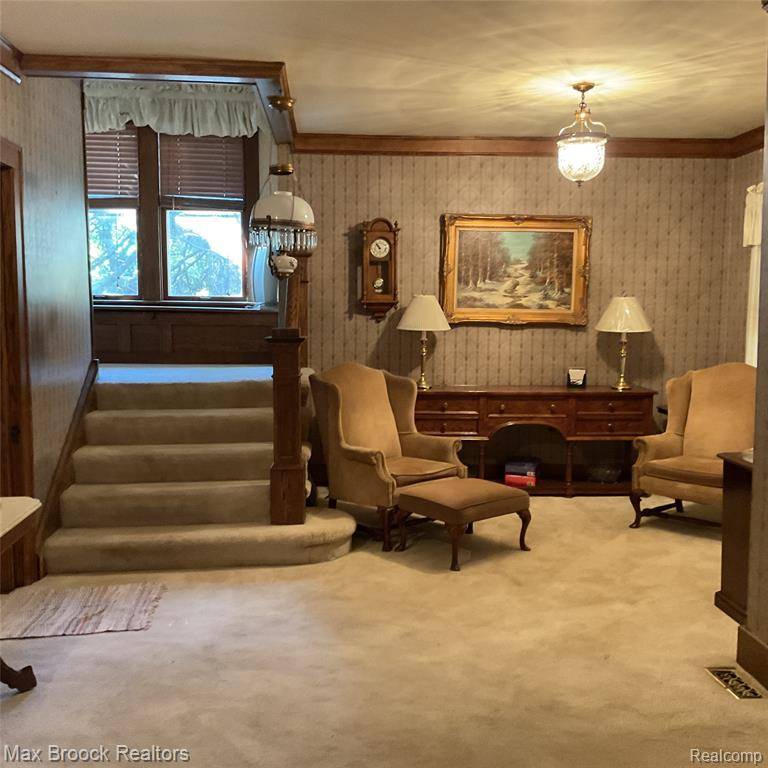 Pleasant Ridge, MI 48069,11 Poplar Park Boulevard