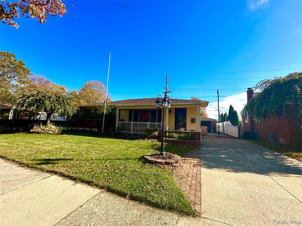 Troy, MI 48083,114 Lyons Drive