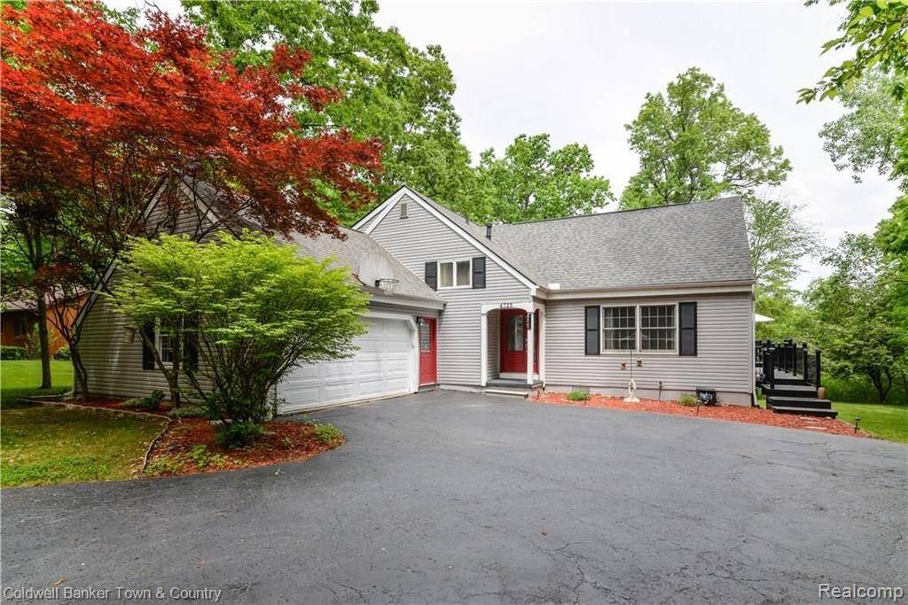 Brighton, MI 48114,4725 CANYON OAKS