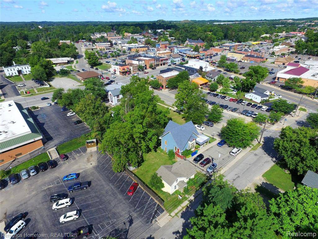 Brighton, MI 48116,122 E NORTH Street