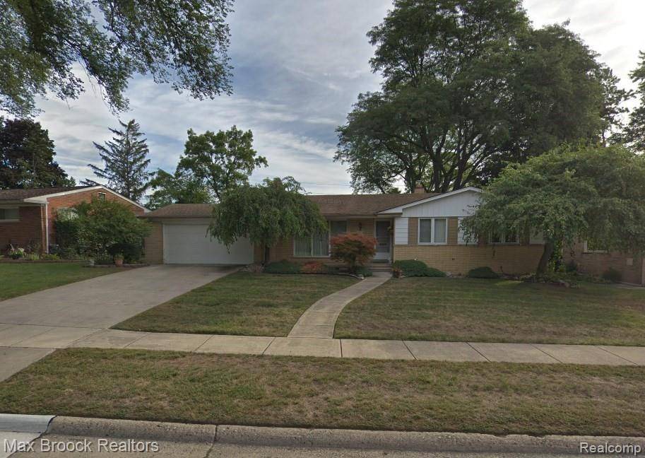 Royal Oak, MI 48073,2036 LAUROME DR