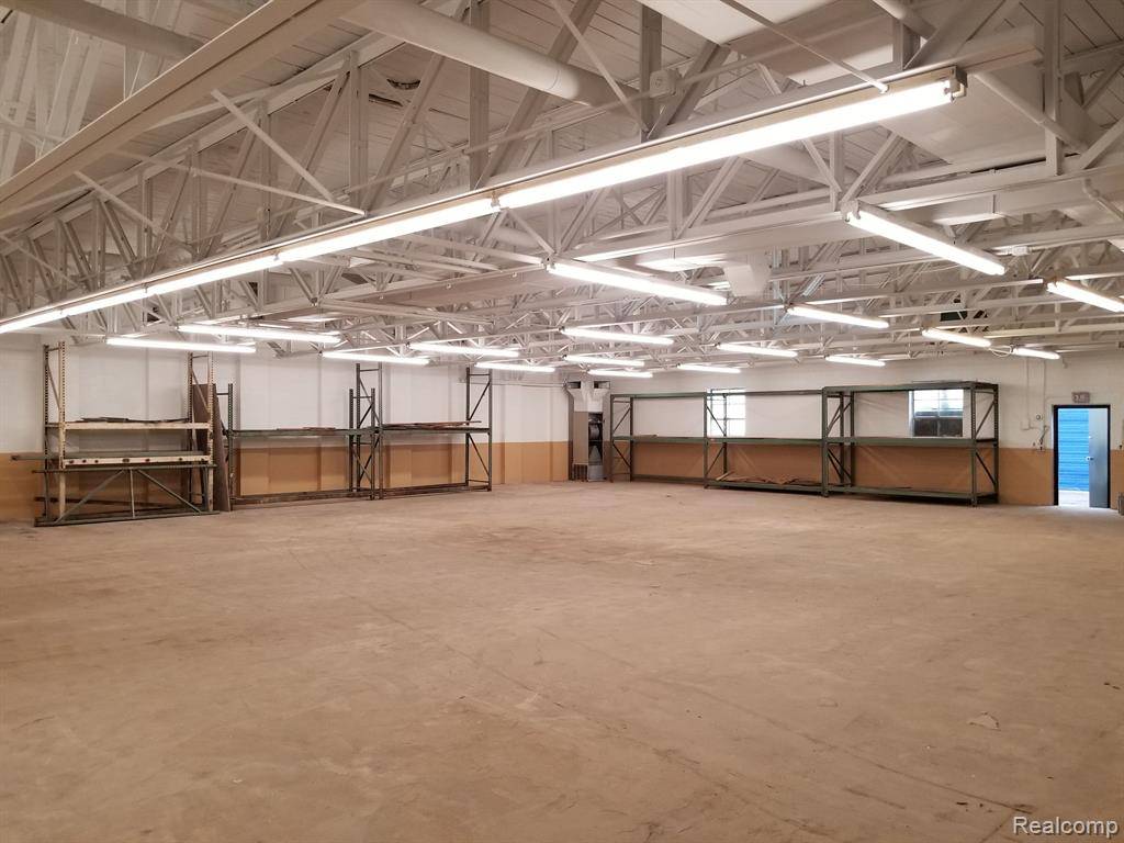 Ypsilanti Twp, MI 48198,265 S Harris - Bldg B Road 206