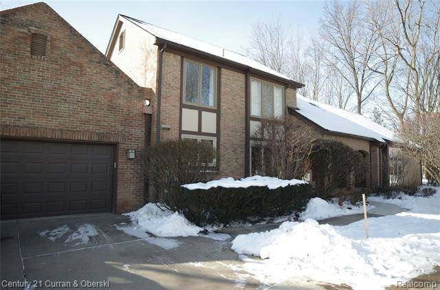 Dearborn, MI 48126,27 TIMBERLANE CRT