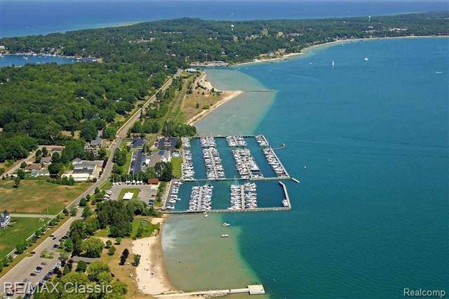 Charlevoix, MI 49720,202 FERRY Unit 123 AVE