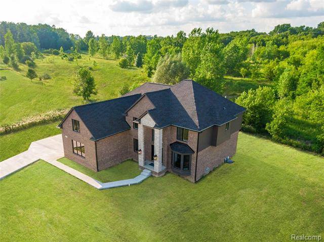 Grand Blanc Twp, MI 48439,5395 N GOLDEN GATE BLVD