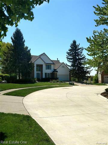 Farmington Hills, MI 48331,28012 GOLF POINTE Boulevard