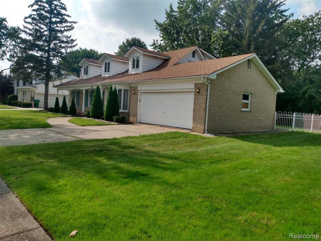 Eastpointe, MI 48021,18043 EGO Avenue