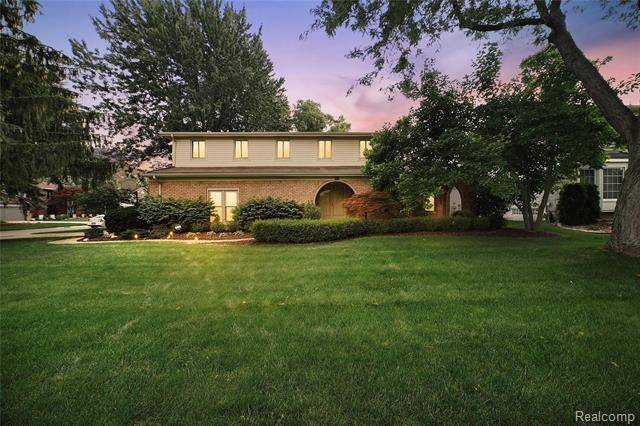 Rochester Hills, MI 48309,678 PLUM RIDGE Drive