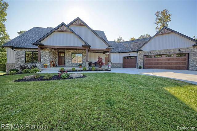 Fenton, MI 48430,10448 HERON Court