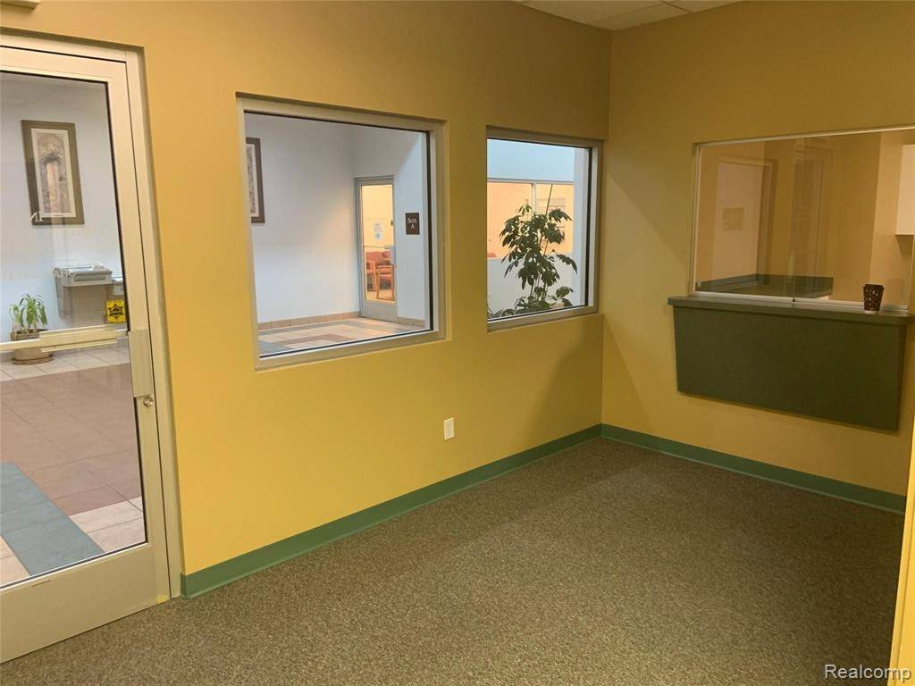 Flint Twp, MI 48432,1020 Charter -Suite C