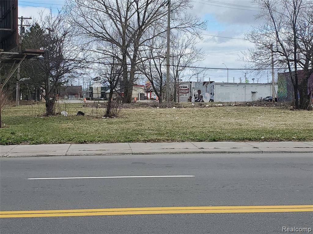 Detroit, MI 48207,2133 E VERNOR