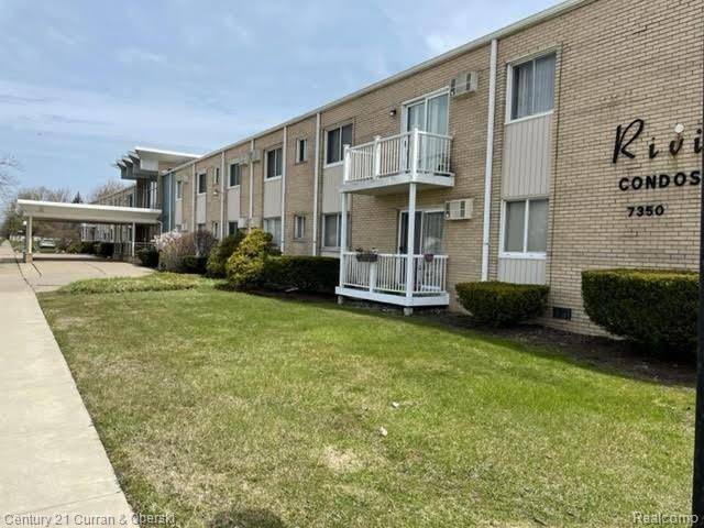 Dearborn Heights, MI 48127,7350 N INKSTER RD UNIT 10 10