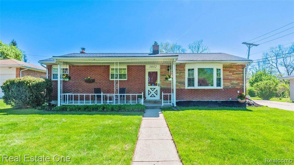 Waterford Twp, MI 48327,1032 Irwin Drive