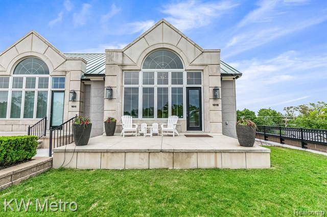 Royal Oak, MI 48067,1015 S WASHINGTON Avenue 5