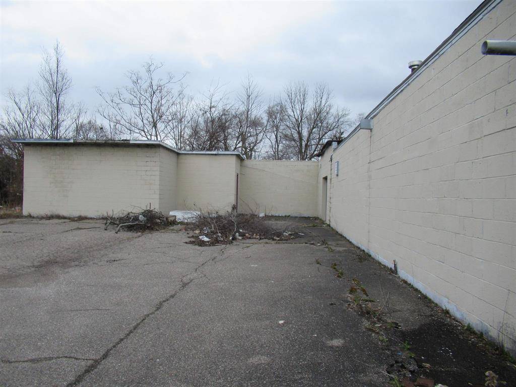 Flint, MI 48504,3026 Flushing Road