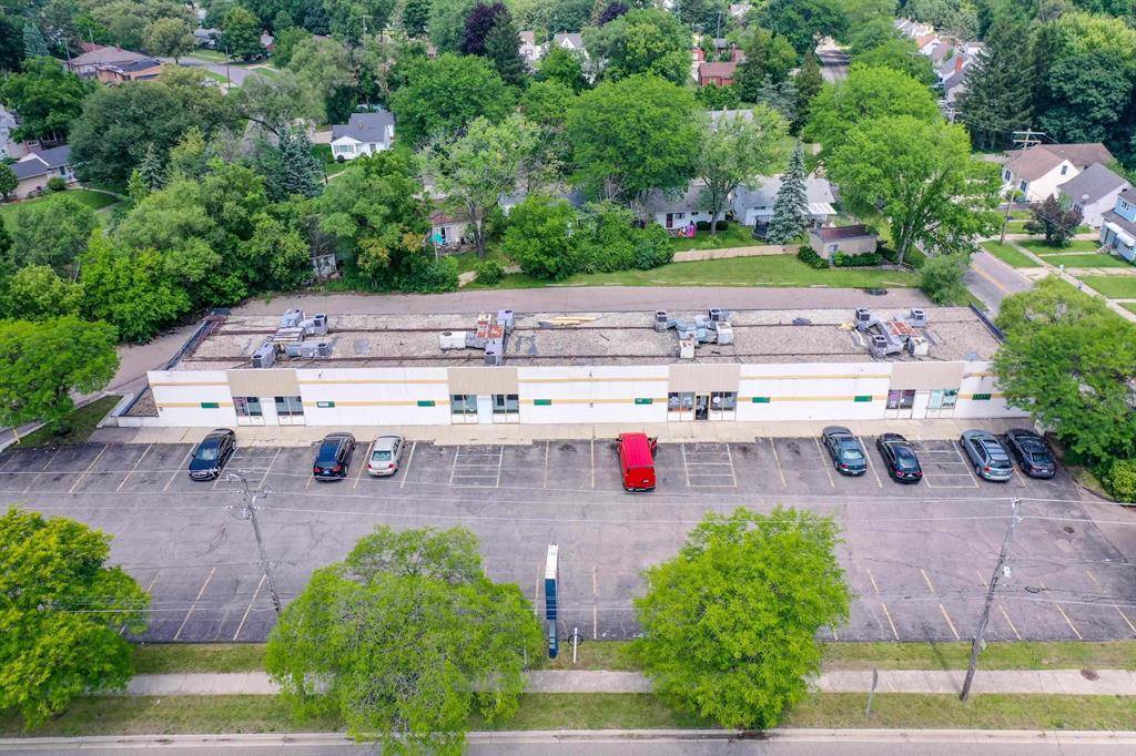 Flint, MI 48503,2710 W Court Street