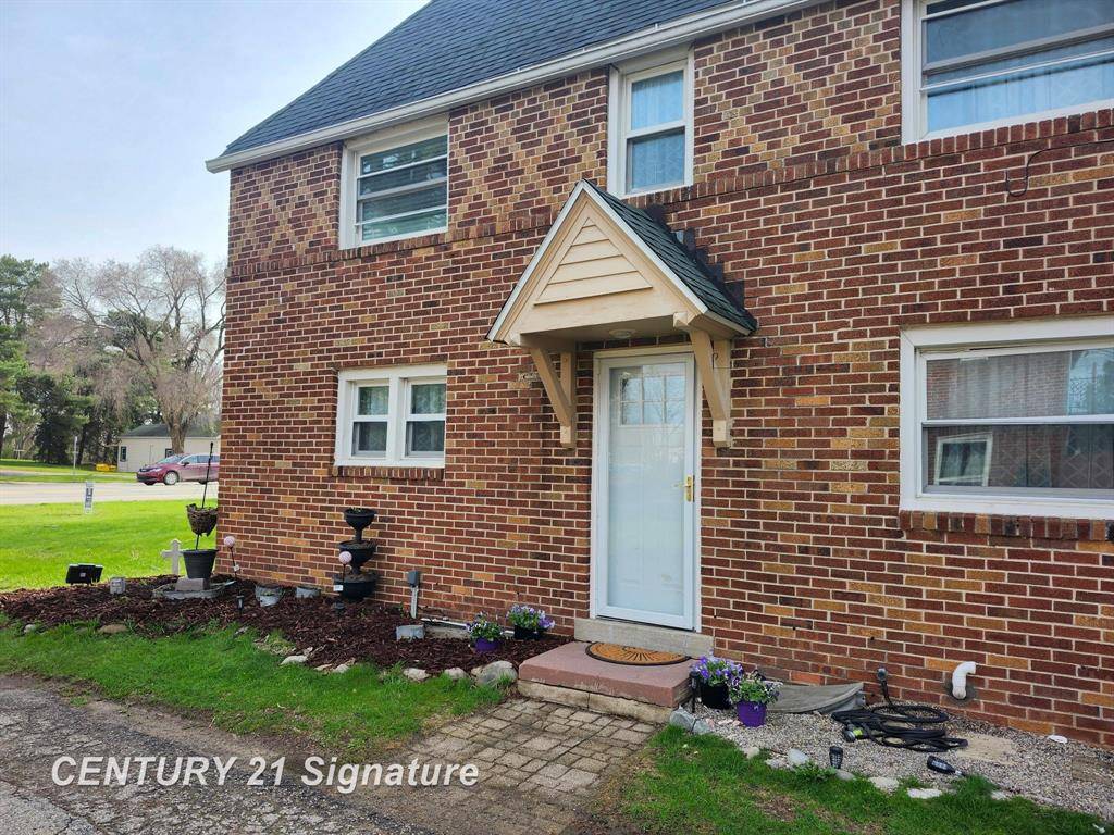 Tuscola Twp, MI 48768,987 W Huron Avenue