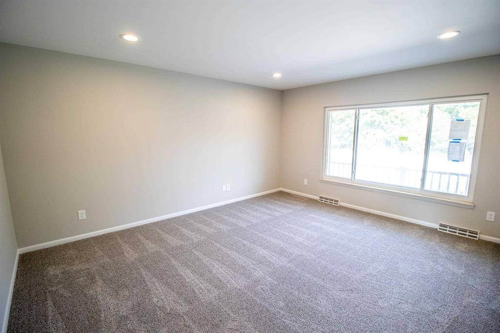 Fenton Twp, MI 48430,11272 Main Road