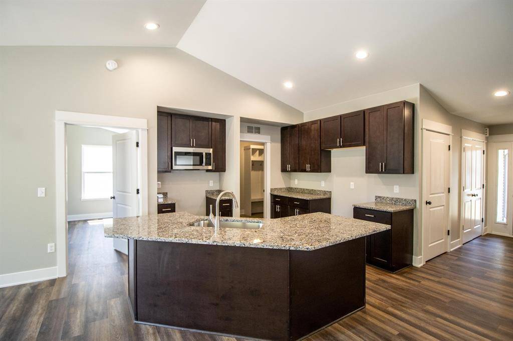 Vienna Twp, MI 48420,11445 Hidden Oaks Drive