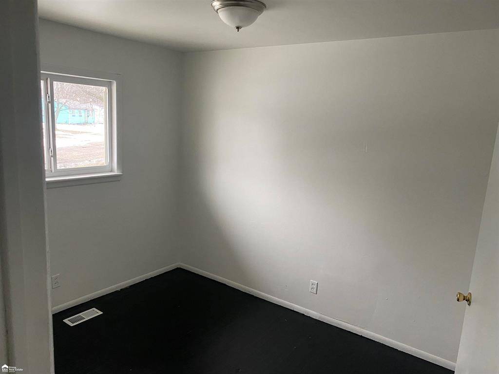 Mt. Morris Twp, MI 48505,5509 Farmhill Road