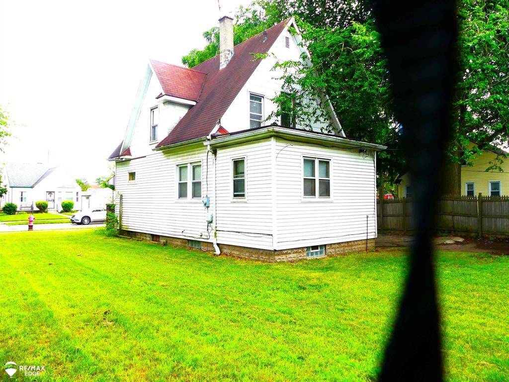 Detroit, MI 48219,19177 Grandville Avenue