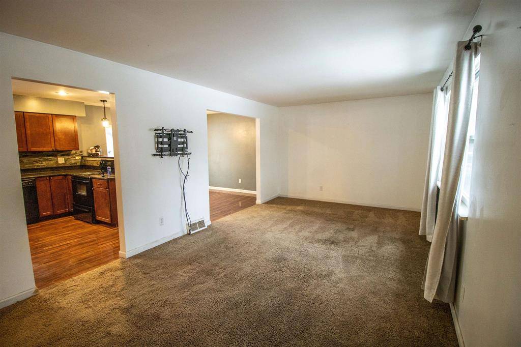 Flushing Twp, MI 48433,6455 Turner Road