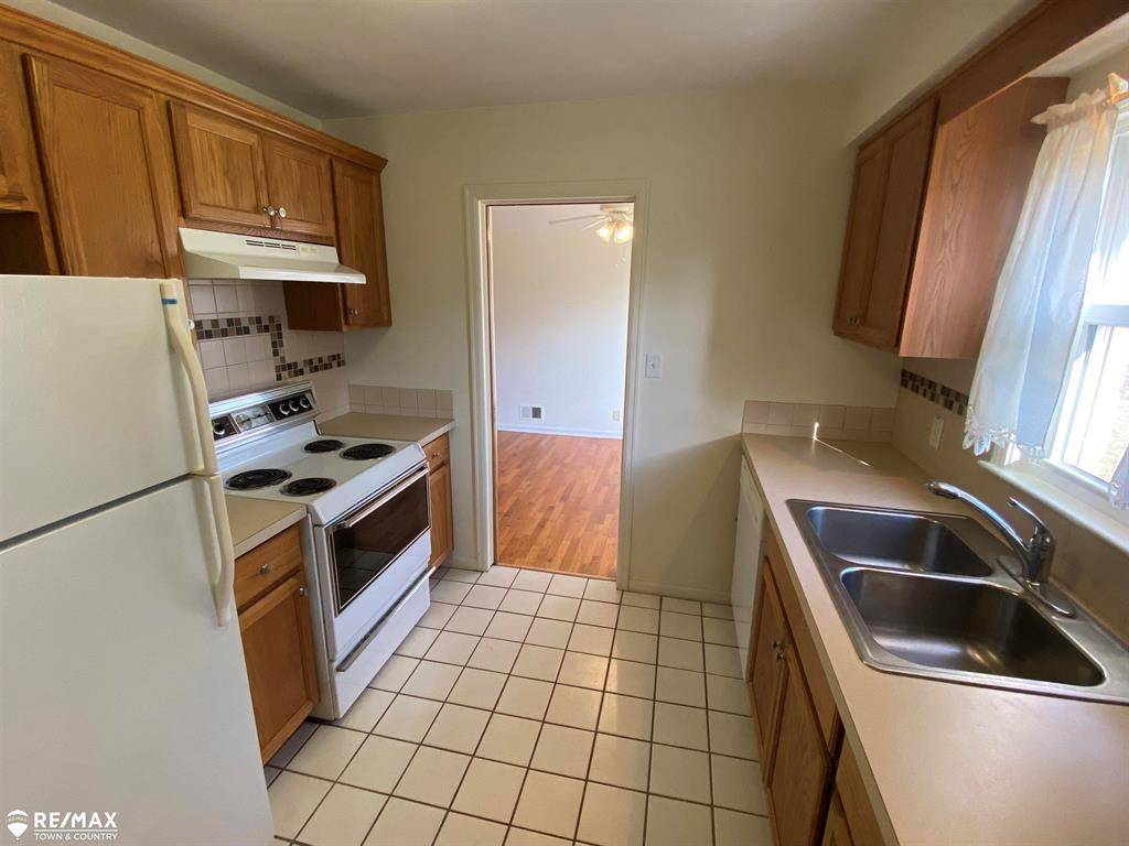 Flint Twp, MI 48532,6007 Corunna Road